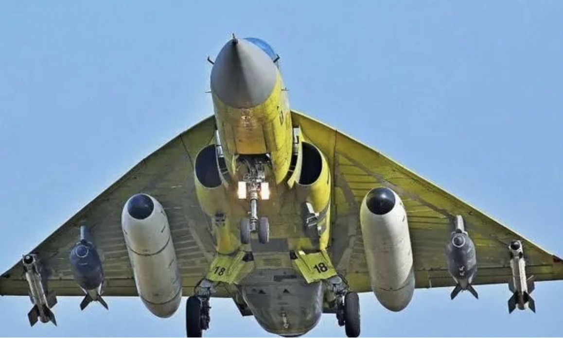 光輝戰機鳥槍換炮？國產新型雷達研制完成，有望成為印度軍隊新寵