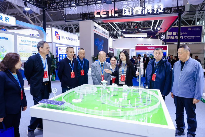 盛會回顧 | 普尚電子成功參會2025雷達(dá)無線電產(chǎn)業(yè)大會